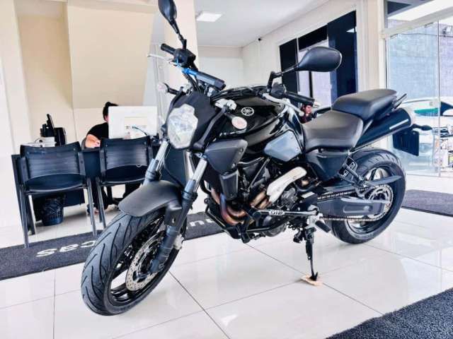 Yamaha MT 03 660CC