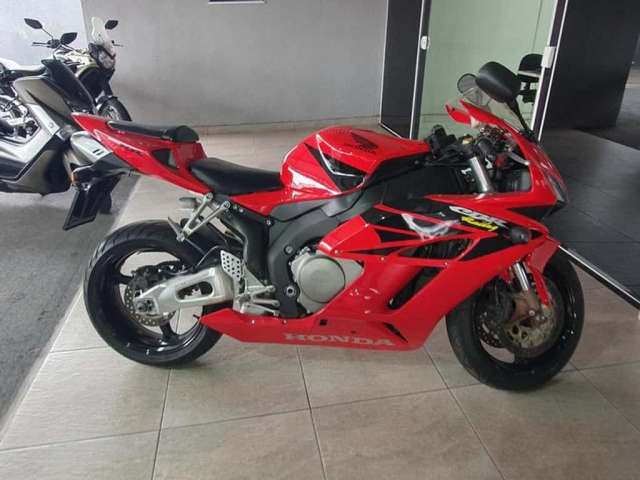 HONDA CBR 1000 RR 2005