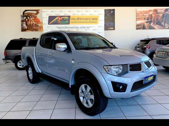 MITSUBISHI L200 TRITON 3.5 HPE 4X4 CD V6 24V FLEX 4P AUTOMÁTICO