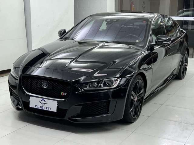 JAGUAR XE