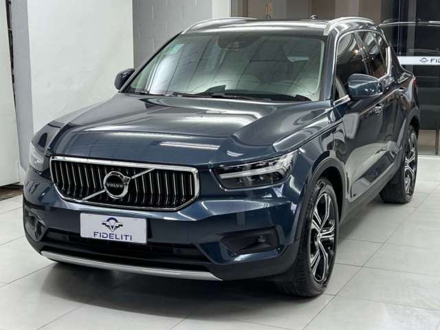 VOLVO XC 40