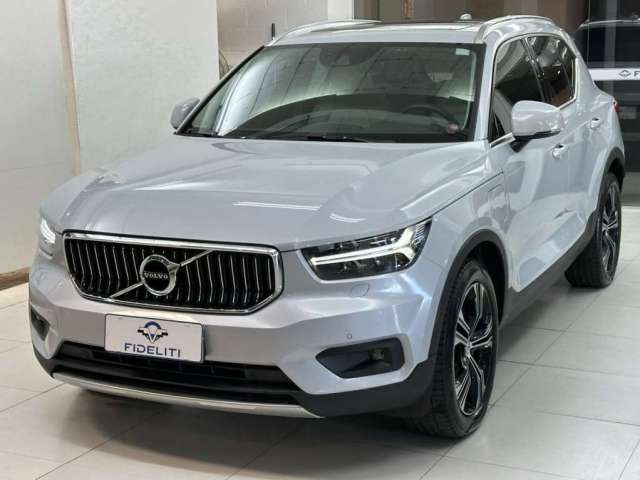 VOLVO XC 40