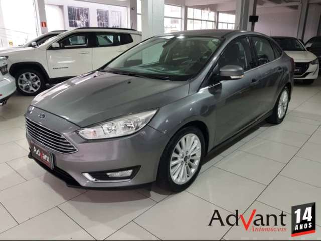 Ford FOCUS 2.0 TITANIUM FASTBACK 16V FLEX 4P POWERSHIFT