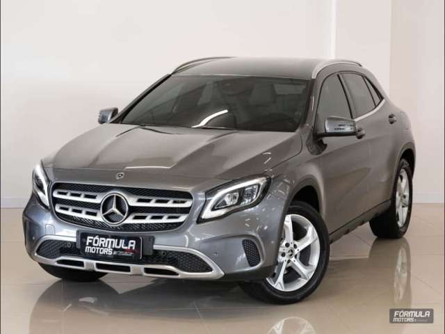 Mercedes-Benz GLA 200 1.6 CGI FLEX ADVANCE 7G-DCT