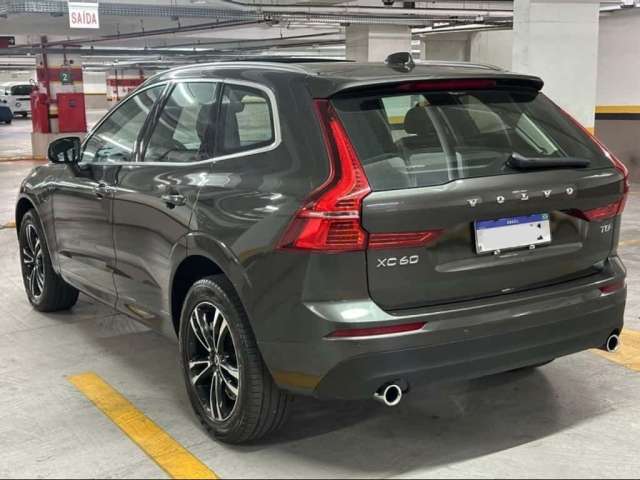 Volvo XC60 2.0 T8 HYBRID MOMENTUM AWD GEARTRONIC