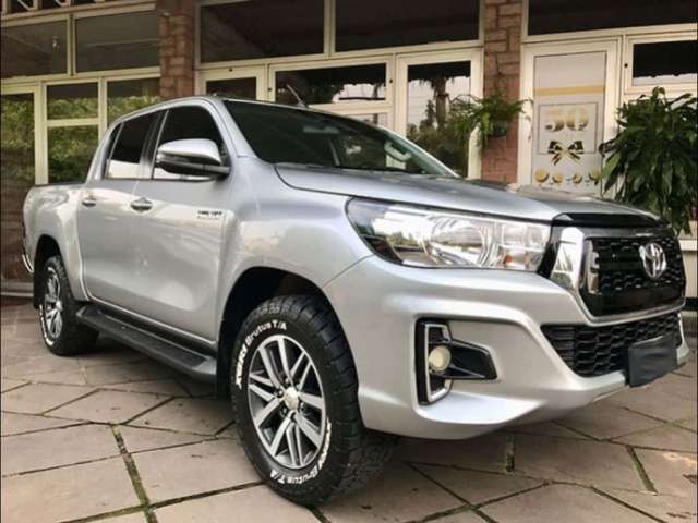 Toyota HILUX 2.8 SR 4X4 CD 16V DIESEL 4P AUTOMÁTICO