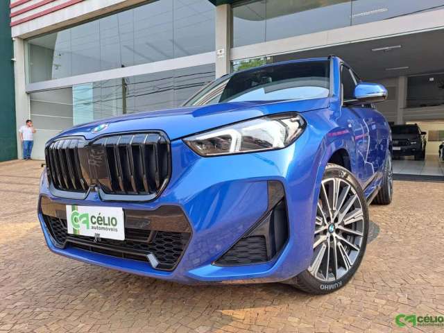 BMW X1 S20I M SPORT - Azul - 2023/2023