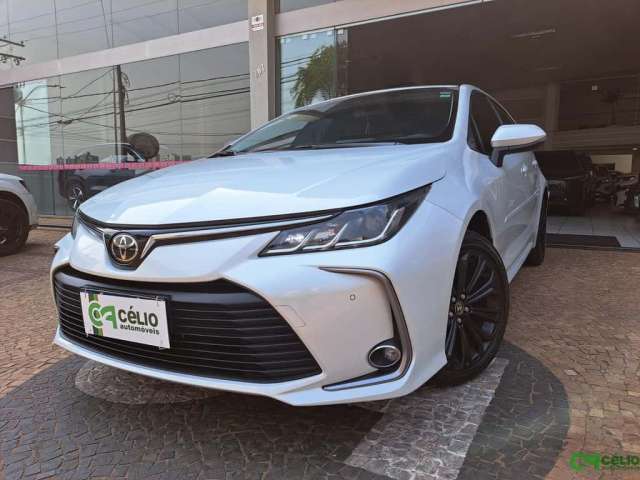 Toyota Corolla XEi 2.0 Flex 16V Aut. - Branca - 2022/2023