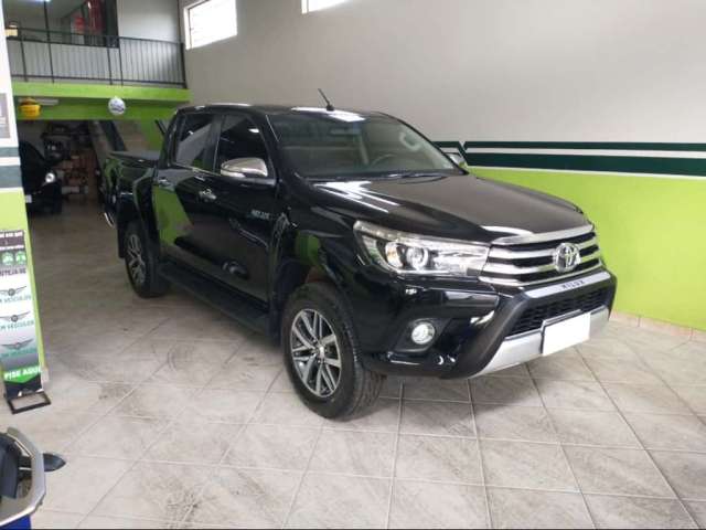 Toyota Hilux Cabine Dupla 2.8 SRX 4X4 DIESEL CABINE DUPLA AUTOMÁTICO