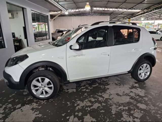 Renault SANDERO 1.6 STEPWAY 8V FLEX 4P MANUAL