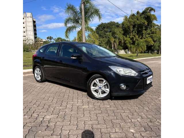 Ford Focus I/  SE 1.6 H - Preta - 2014/2015