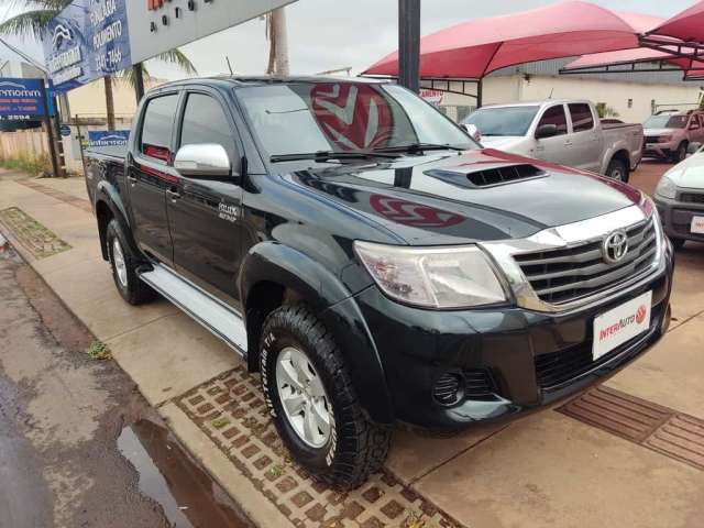 TOYOTA HILUX 3.0 SRV 4X4 CD 8V TURBO 4P