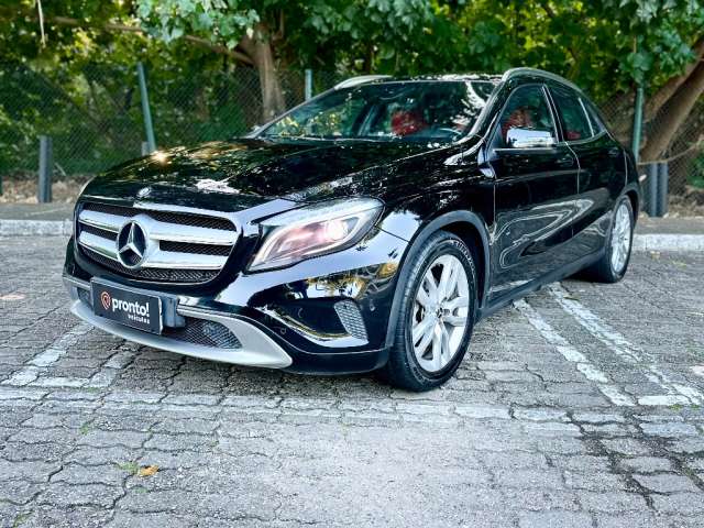 Mercedes gla200 blindada 2015