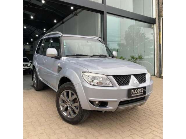 Mitsubishi Pajero TR4 2.0 Flex 16V 4X2 Mec.  - Prata - 2012/2013