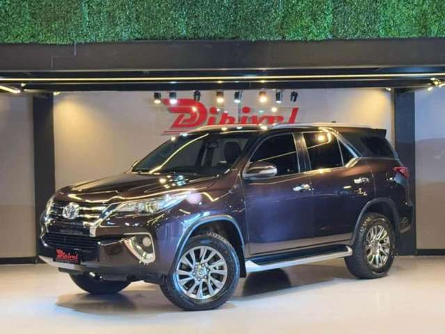 Toyota Hilux SW4 SRX 4x4 2.8 2016