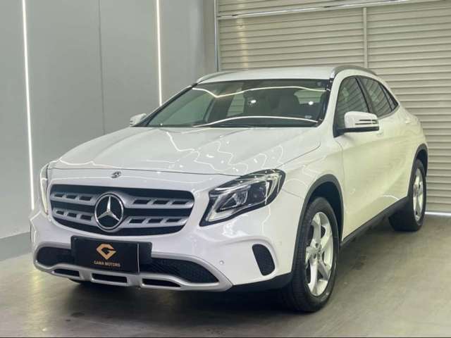 Mercedes-Benz GLA 200 1.6 CGI FLEX ADVANCE 7G-DCT