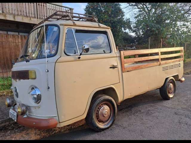 Volkswagen KOMBI 1.6 MI PICK-UP CS 8V GASOLINA 2P MANUAL