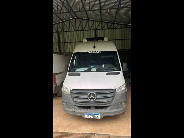 Mercedes-Benz SPRINTER 2.2 CDI DIESEL FURGÃO 516 TA EXTRA LONGO MANUAL