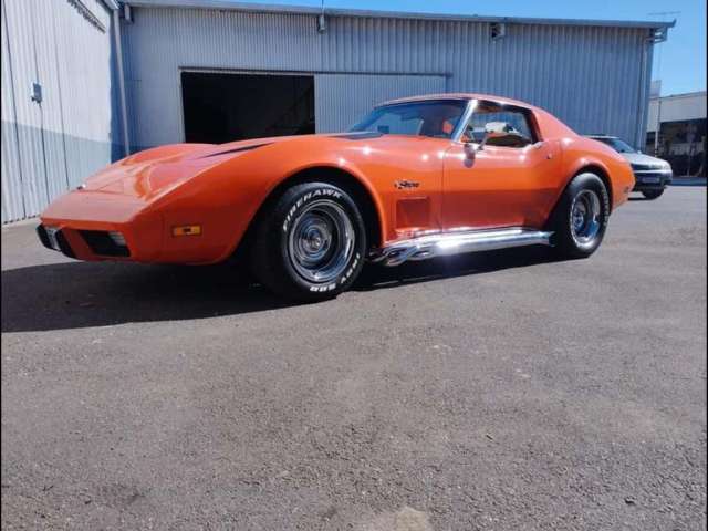 CHEVROLET CORVETTE STINGRAY TARGA V8 1975