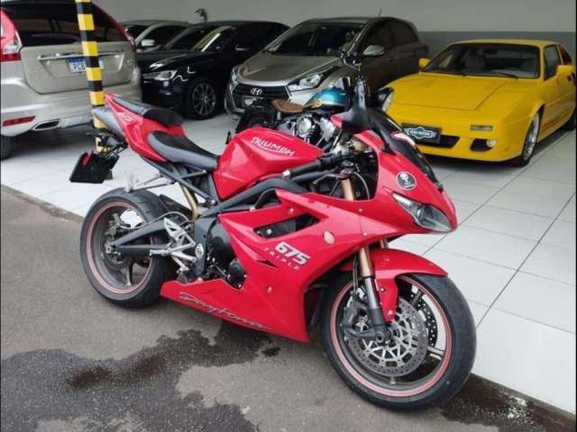 TRIUMPH DAYTONA 675R 2010