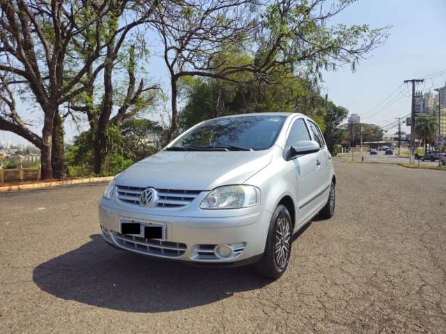 VOLKSWAGEN FOX à venda.