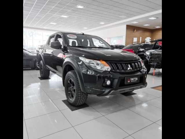 Mitsubishi L200 TRITON 2.4 16V TURBO DIESEL OUTDOOR GLX CD 4X4 MANUAL