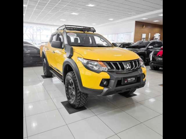 Mitsubishi L200 TRITON 2.4 16V TURBO DIESEL SAVANA GLS CD 4X4 AUTOMÁTICO