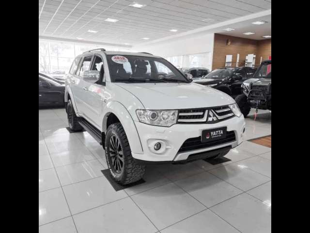 Mitsubishi PAJERO 3.5 HPE 4X4 7 LUGARES V6 24V FLEX 4P AUTOMÁTICO