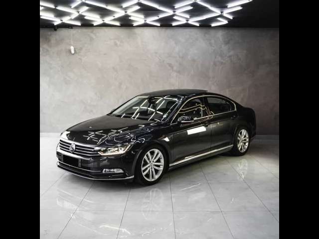 VOLKSWAGEN PASSAT Highline 2.0 TSI 220cv Tip.