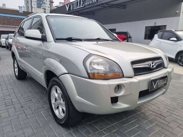 HYUNDAI TUCSON GLX2.0 AT