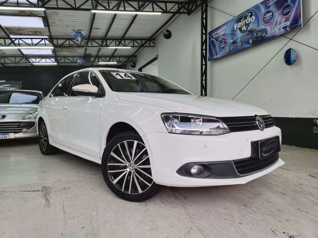 Volkswagen Jetta Highline 2.0 TSI Com Teto 2014 