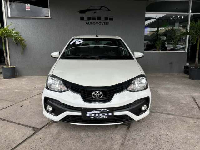 Toyota Etios 2019 1.5 platinum sedan 16v flex 4p automático