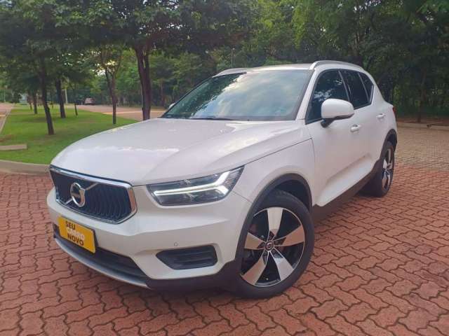 VOLVO XC 40