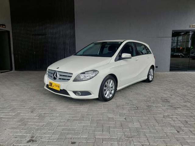 MERCEDES-BENZ B 200 CGI 2013