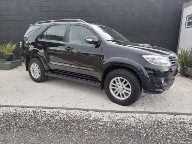 TOYOTA HILUXSW4 SRV4X4 2013