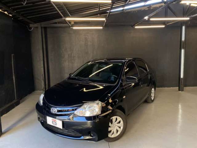 TOYOTA ETIOS X Sedan 1.5 Flex 16V 4p Mec.