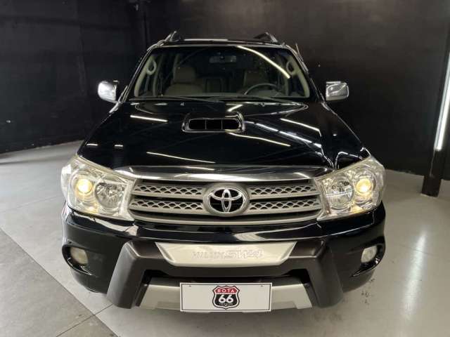 Toyota Hilux sw4 2011 3.0 srv 4x4 16v turbo intercooler diesel 4p automático