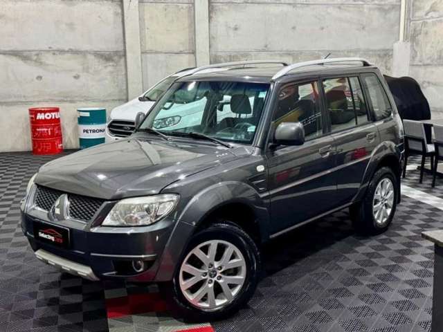 MITSUBISHI PAJERO TR4 4X4 AUTOMATICA - IMPECAVEL