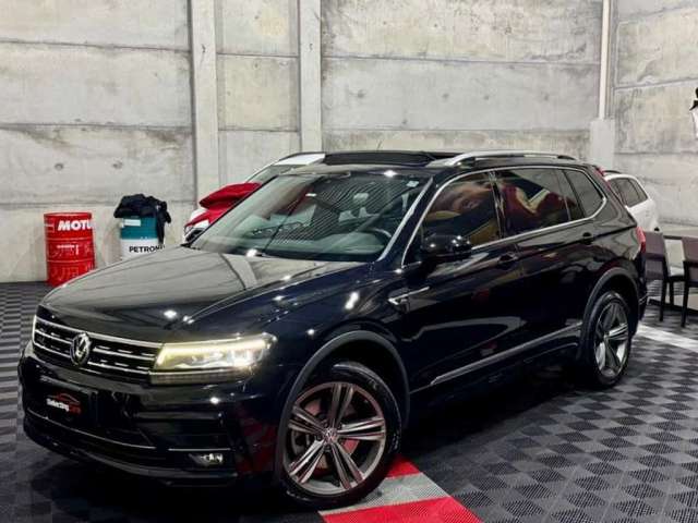 TIGUAN ALLSPACE R-LINE 350 7 LUGARES + TETO SOLAR + IPVA 2025 QUITADO!