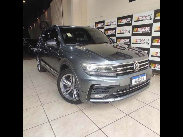 Tiguan Allspace 2.0 350 TSI R-Line 4WD 2019 revisoes em concessionaria