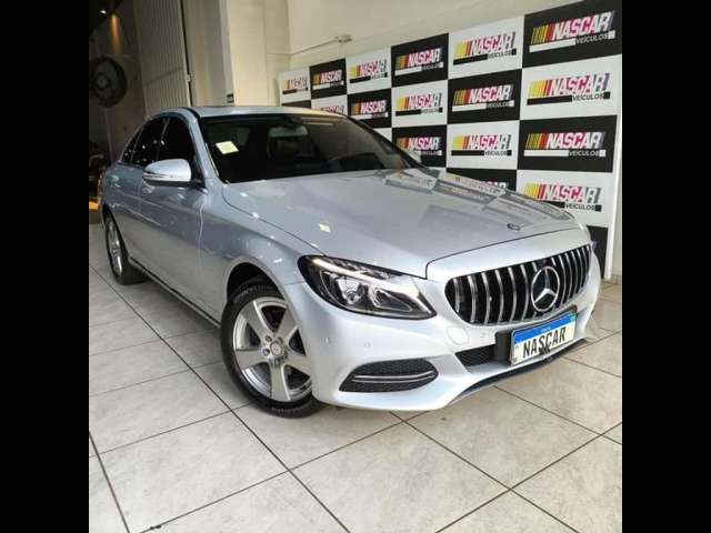 Mercedes-Benz C 200 Avantgarde 2015 ***APENAS 87 MIL KMS***