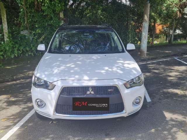 MITSUBISHI OUTLANDER 3.0 GT 4X4 V6 24V GASOLINA 4P AUTOMÁTICO 2012/2012