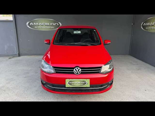 Volkswagen Fox PRIME/Higli. 1.6 Total Flex 8V 5p  - Vermelha - 2010/2011