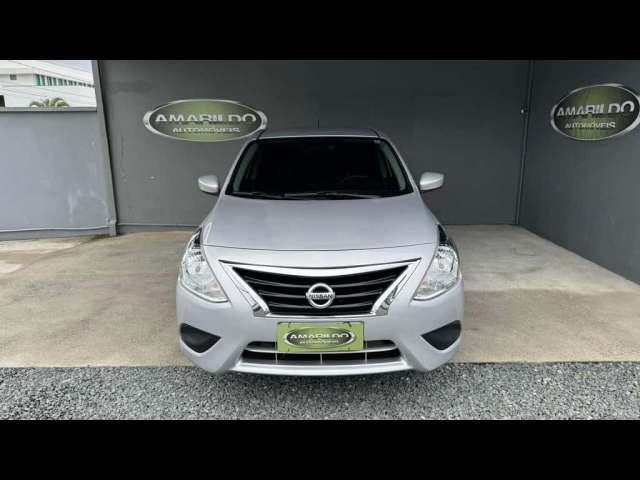 Nissan Versa S 1.0 12V FlexStart 4p Mec.  - Prata - 2015/2016