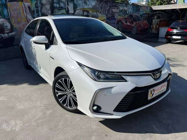Toyota Corolla Altis Prem. 1.8 Aut. (Híbrido)  - Branca - 2022/2023