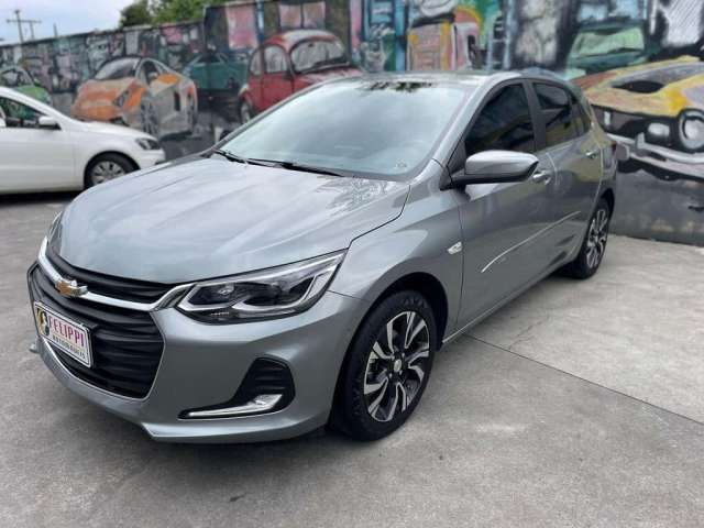 Chevrolet Onix HATCH PREM. 1.0 12V TB Flex 5p Aut.  - Prata - 2023/2024