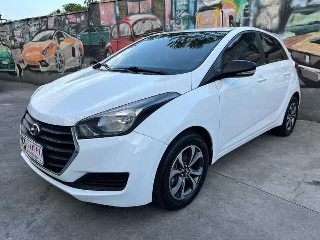 Hyundai HB20 Comf./C.Plus/C.Style 1.0 Flex 12V - Branca - 2016/2017