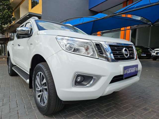 Nissan Frontier LE