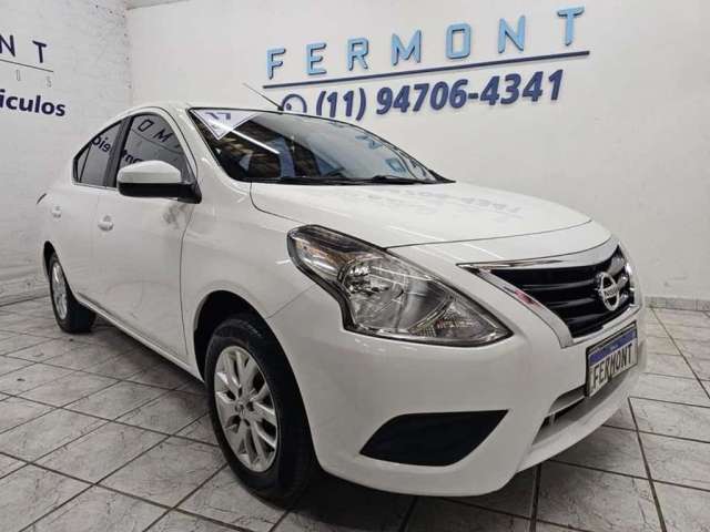 NISSAN VERSA 16 SV 2017