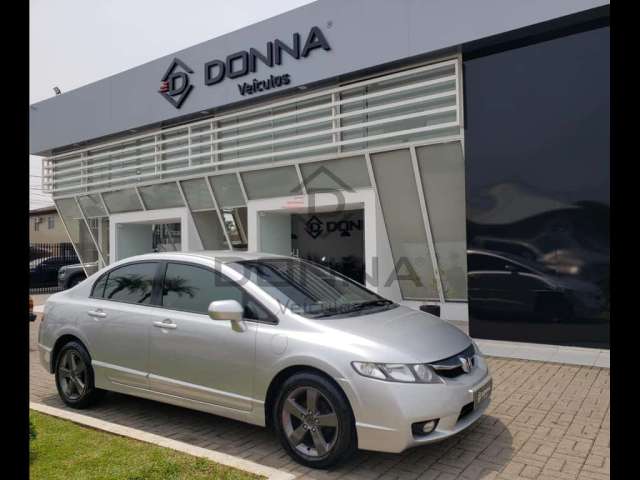 Honda Civic Sedan LXS 1.8/1.8 Flex 16V Mec. 4p - Prata - 2007/2008